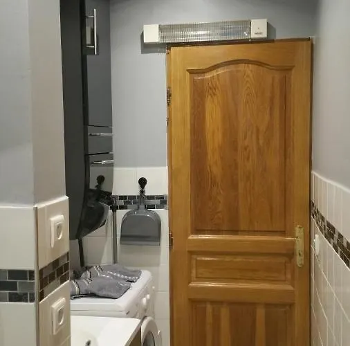 Redhouse Zen 尔龙河畔若吉斯